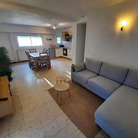 Charmante Dependance En Rez De Jardin D'une Maison * La Ciotat